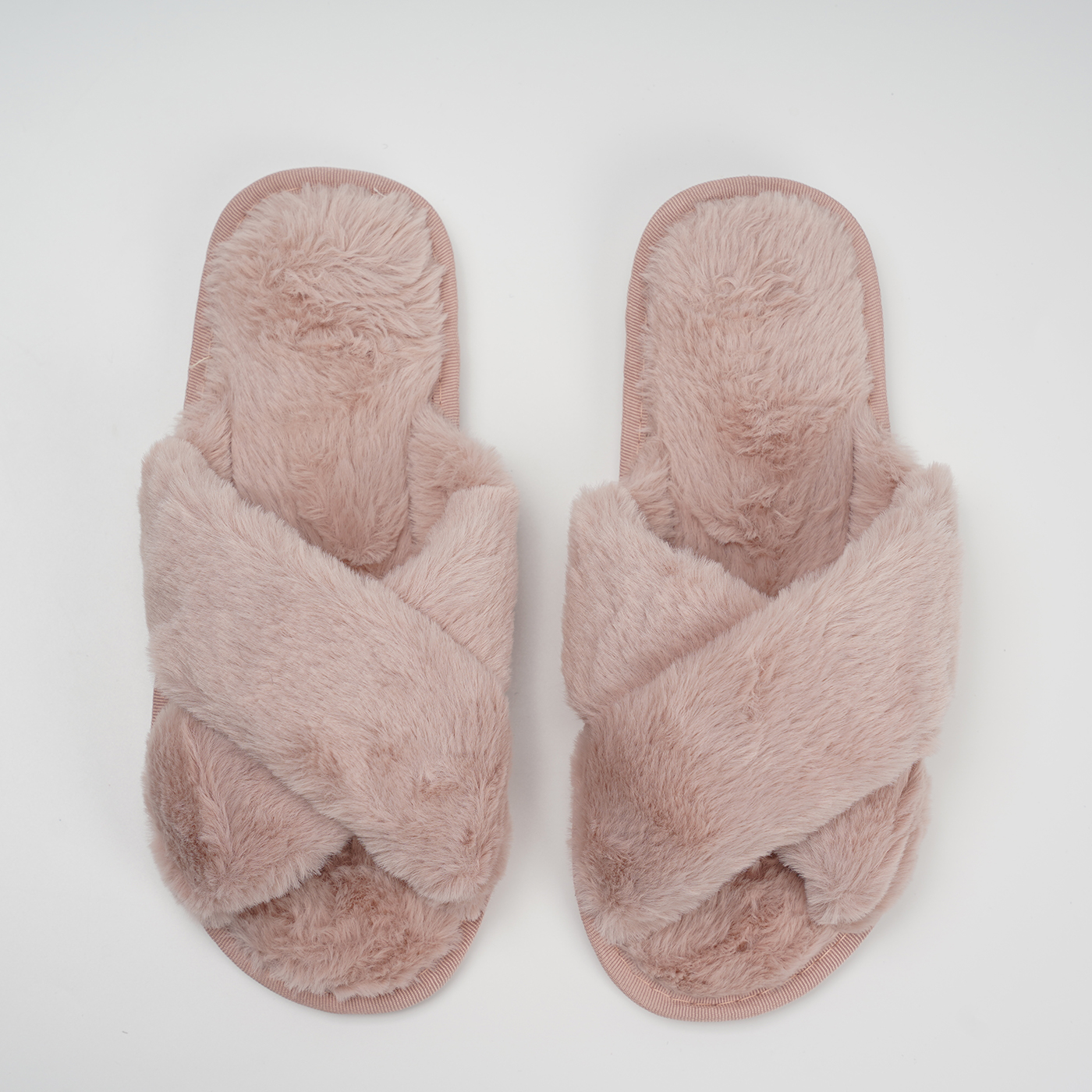 Women's Fuzzy Cross Band House Slipper3
