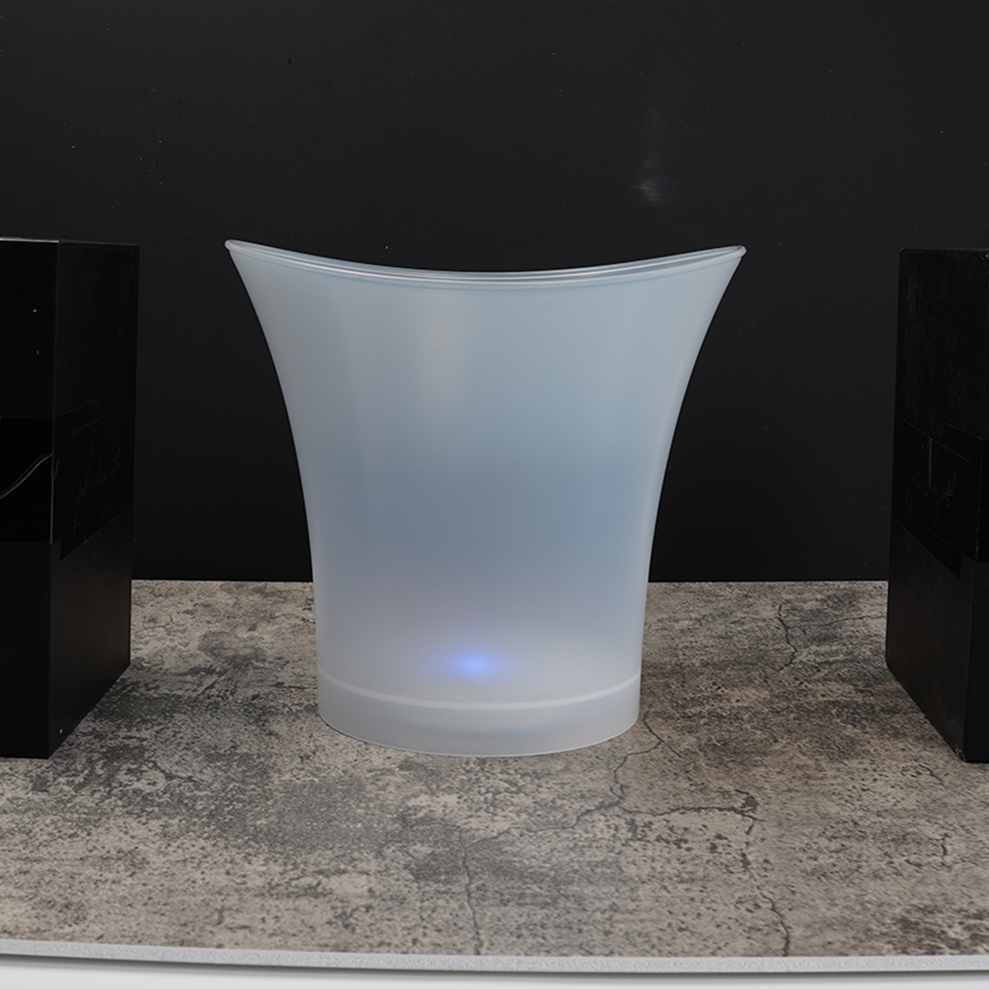 5L Frosted LED Ice Bucket3