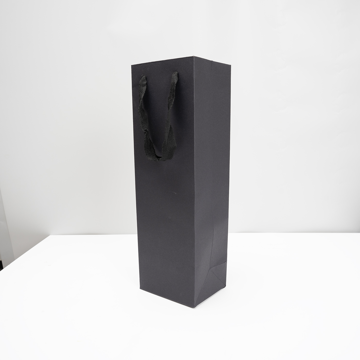 Single Bottle Black Cardboard Wine Gift Bag2