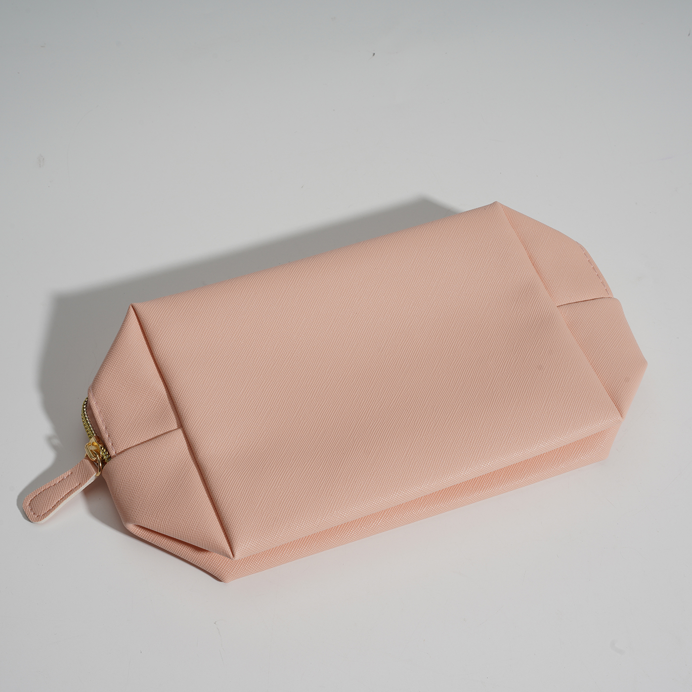 Large Capacity PVC Travel Cosmetic Bag3