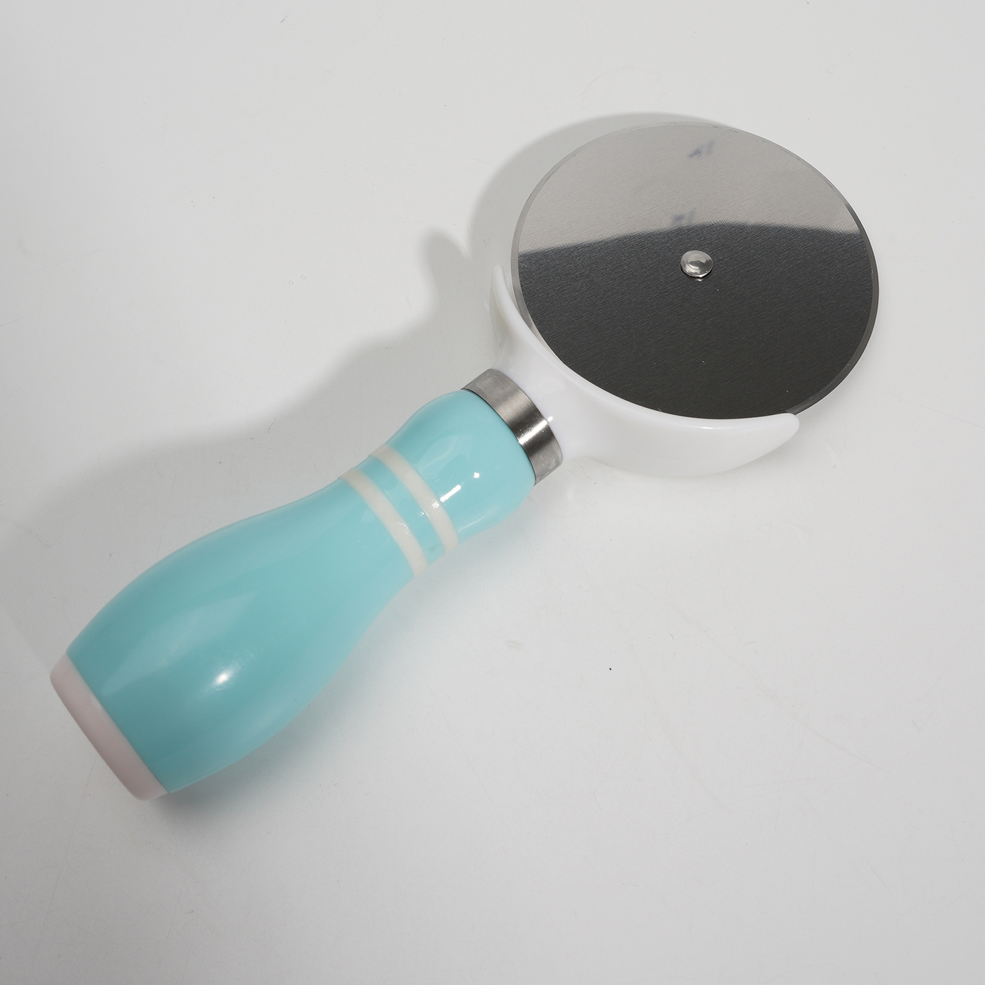 Pizza Cutter Wheel With Handle3