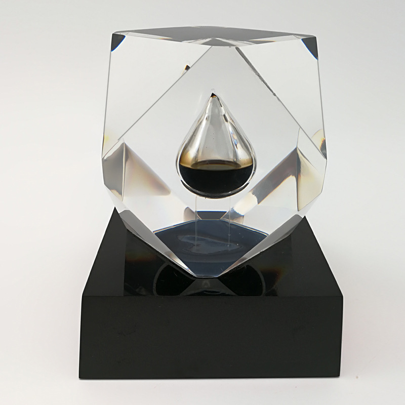 Resin Cube Oil Drop Paperweight2
