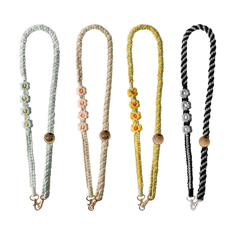 Weave Daisy Lanyard With Clip