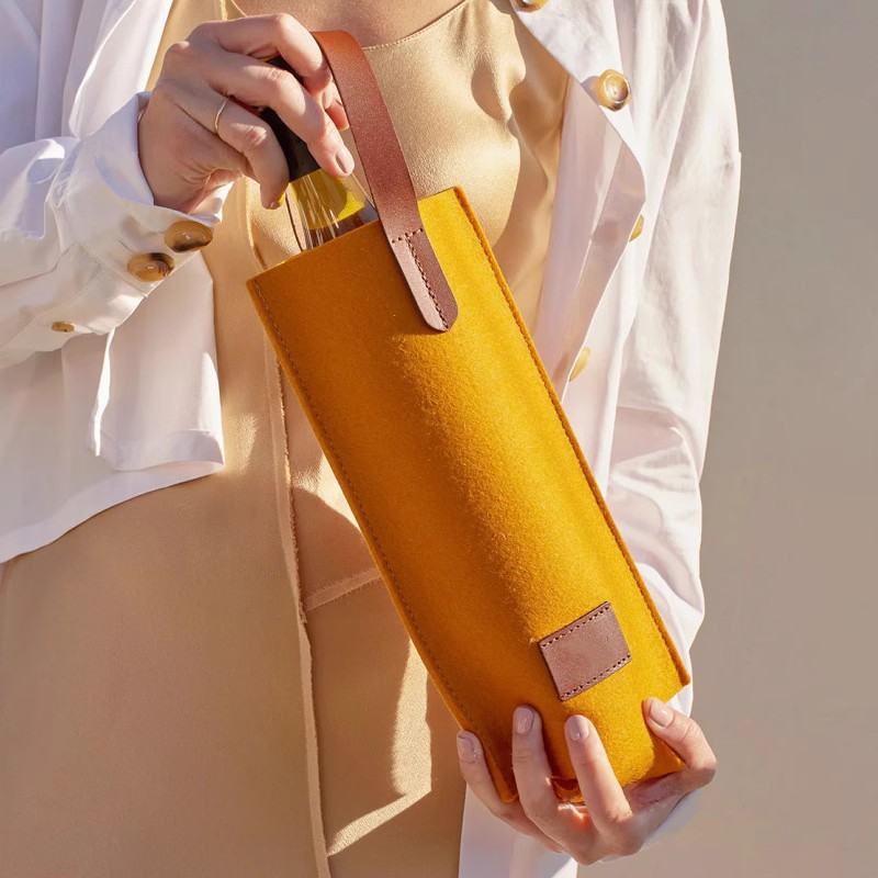 Protable Felt Wine Bag