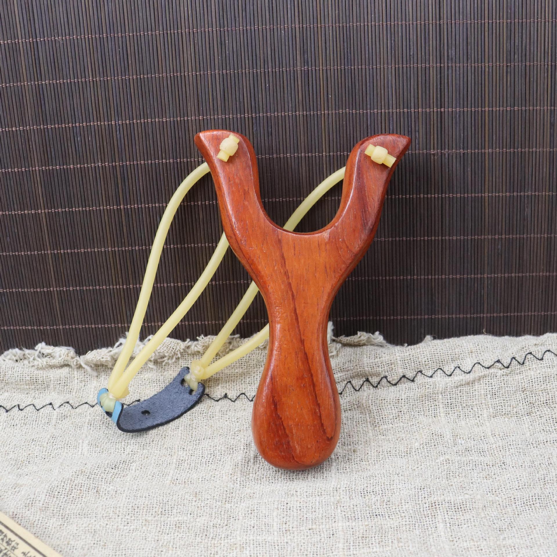 Custom Wood Slingshot1