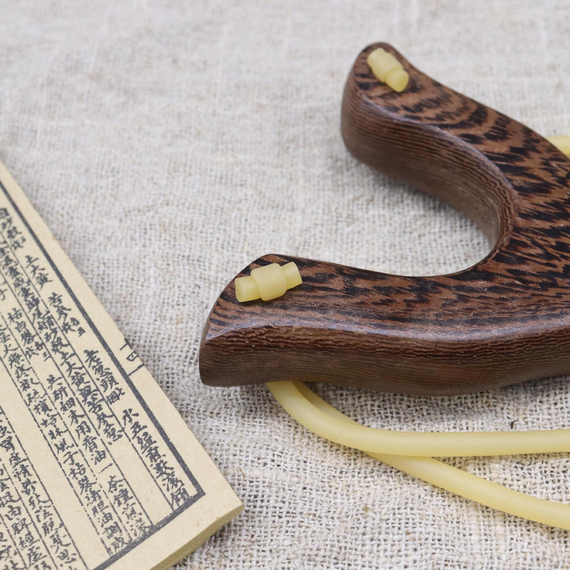 Custom Wood Slingshot2