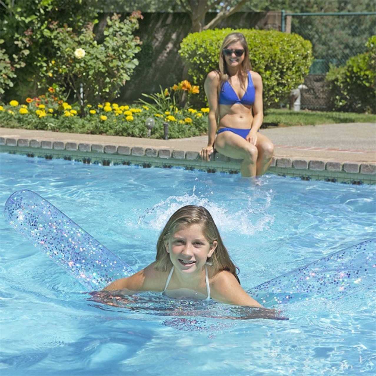 Inflatable Jumbo Pool Noodles2