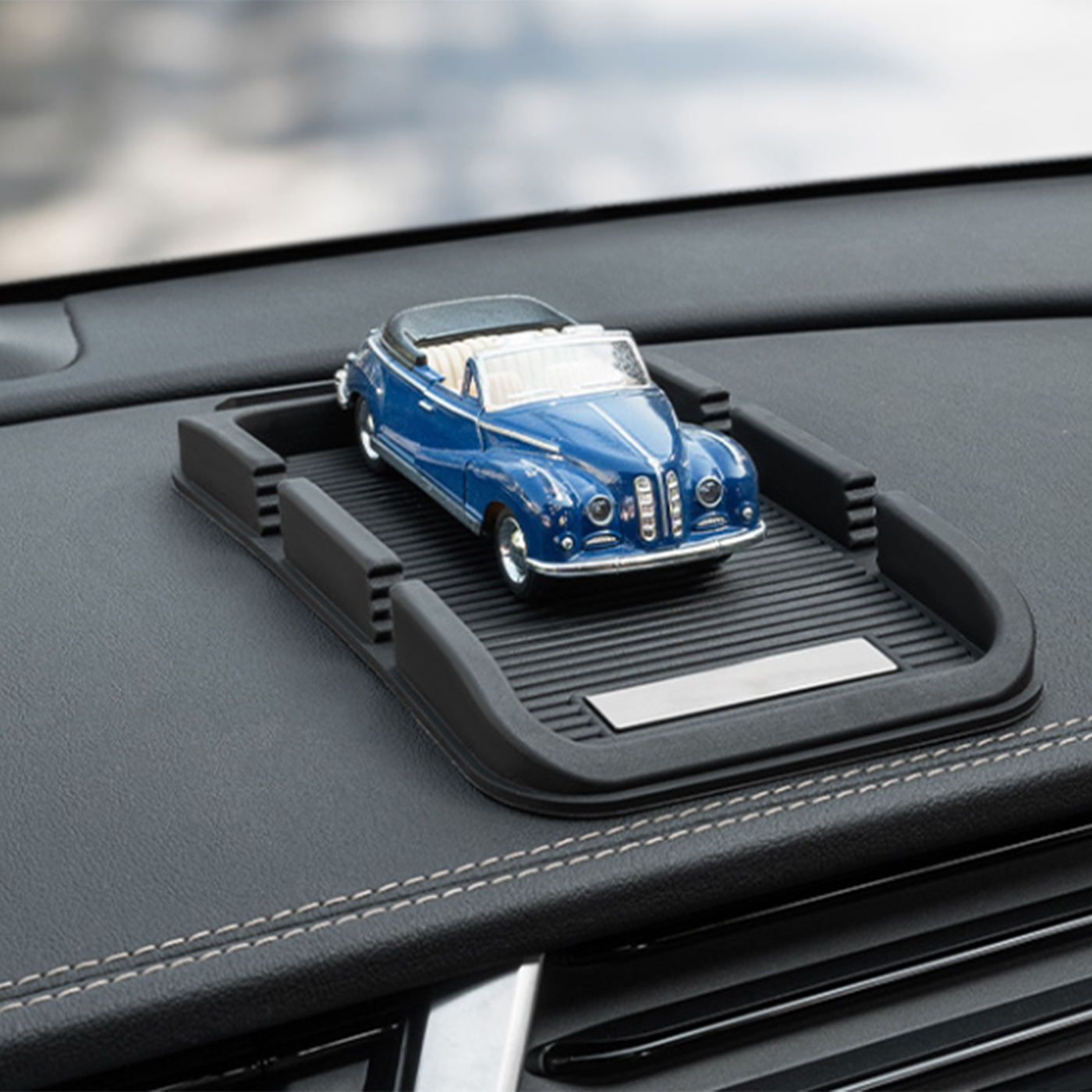 Anti-Slip Dashboard Mat With Double Card Slot2