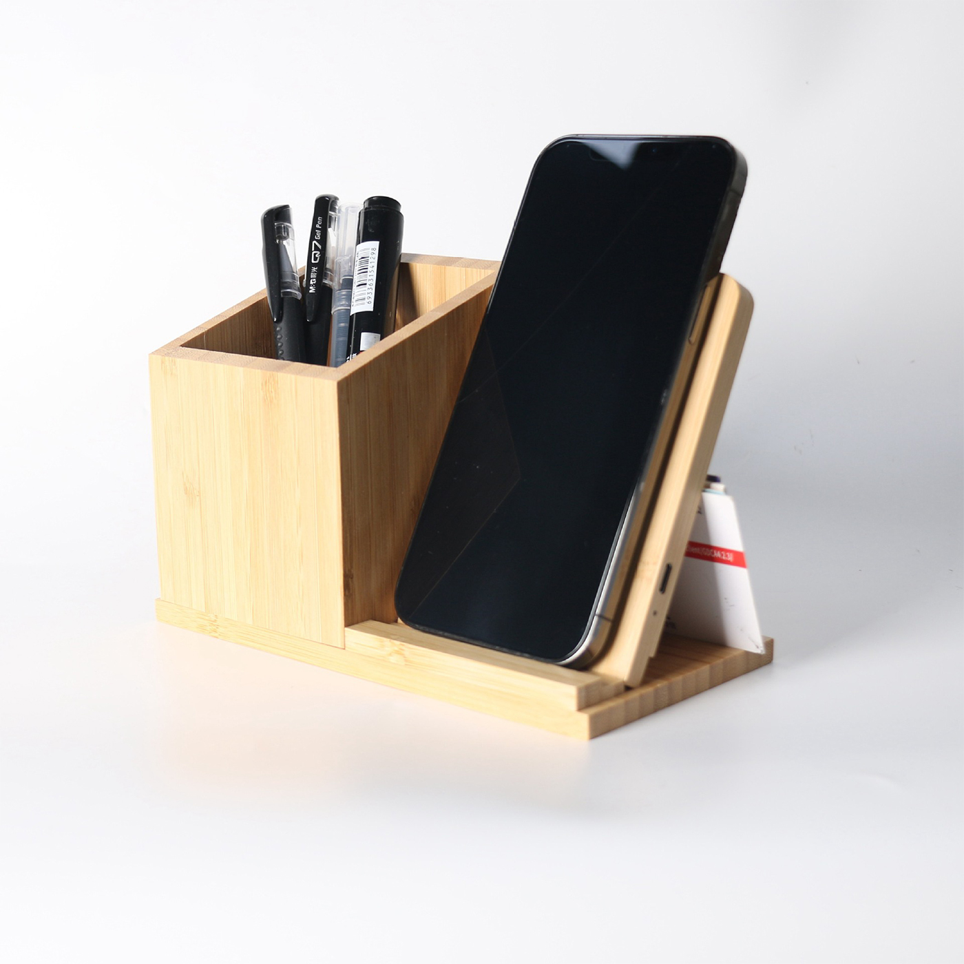 Bamboo Pen Holder With Wireless Charger2