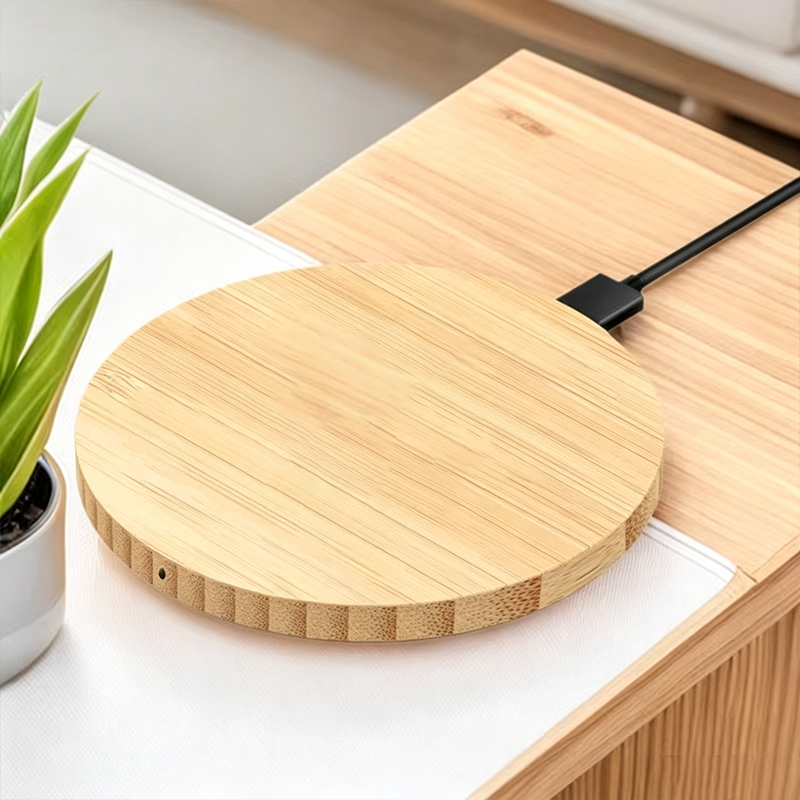 Round Bamboo 15W Wireless Charger3