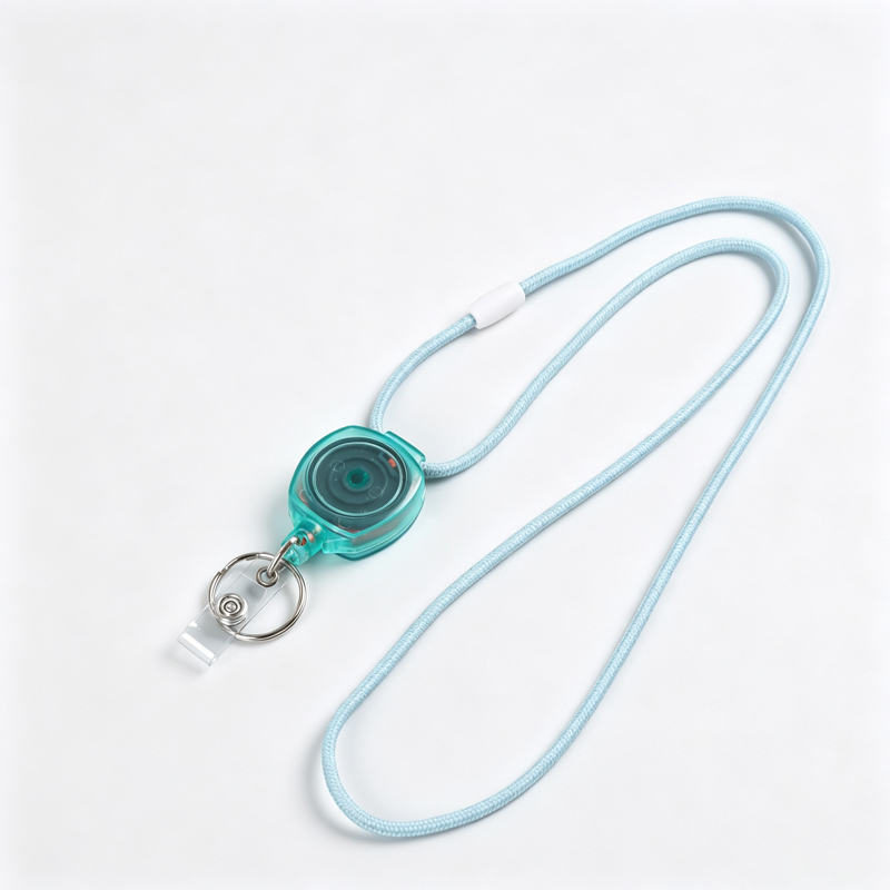 Retractable ID Badge Holder With Lanyard1