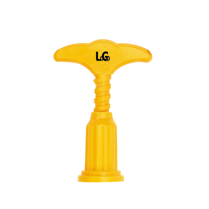 Simple Plastic Wine Corkscrew1
